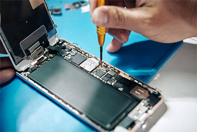 Repairing a Smartphone